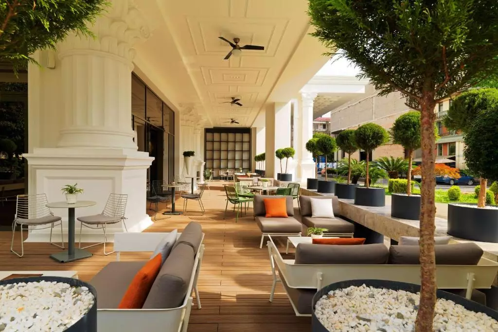 شرایتون باتومی