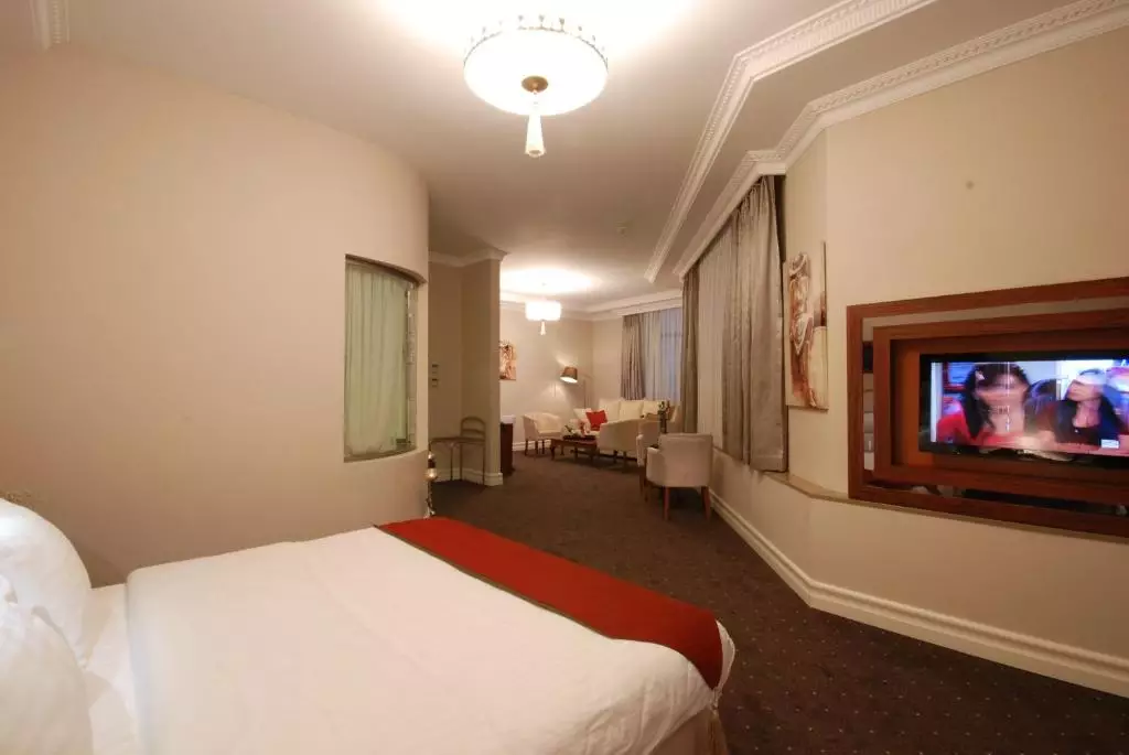 باتومی ورلد پالاس