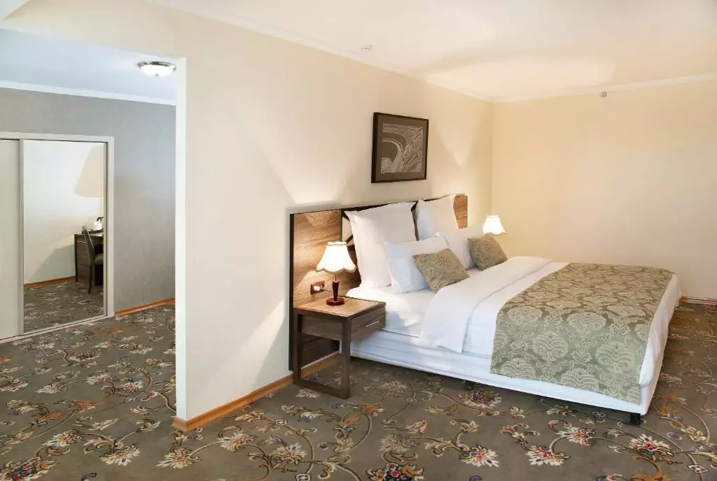 آنی پلازا ایروان