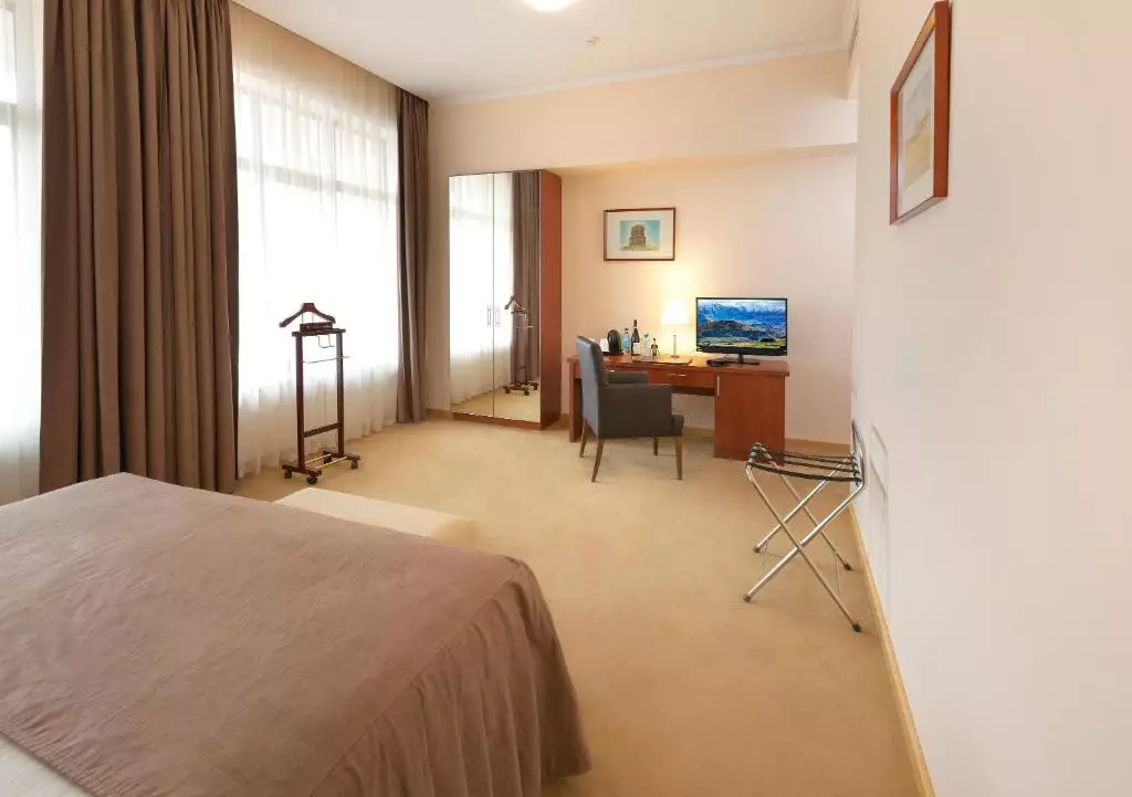 آنی پلازا ایروان