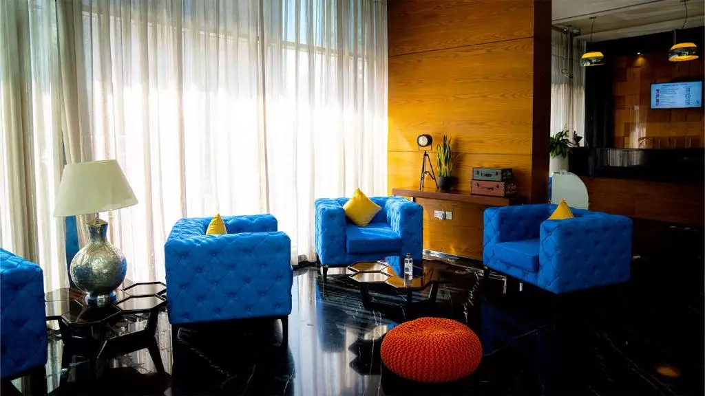 سیگنیچر وان تکام دبی