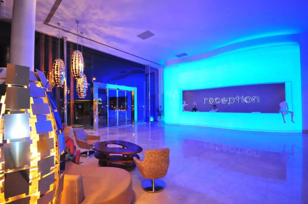 بلو بی پلاتینیوم مارماریس