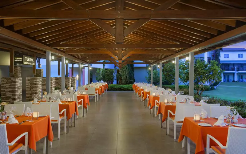 لارا باروت کالکشن آنتالیا