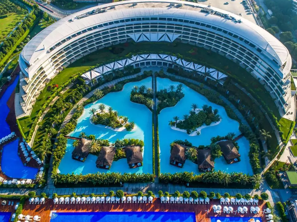 مکس رویال بلک آنتالیا