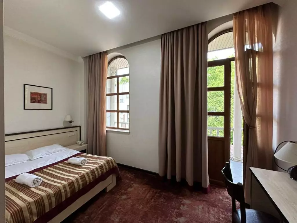 بکا پالاس تفلیس