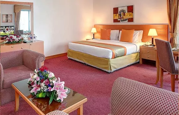 نیهال پالاس دبی