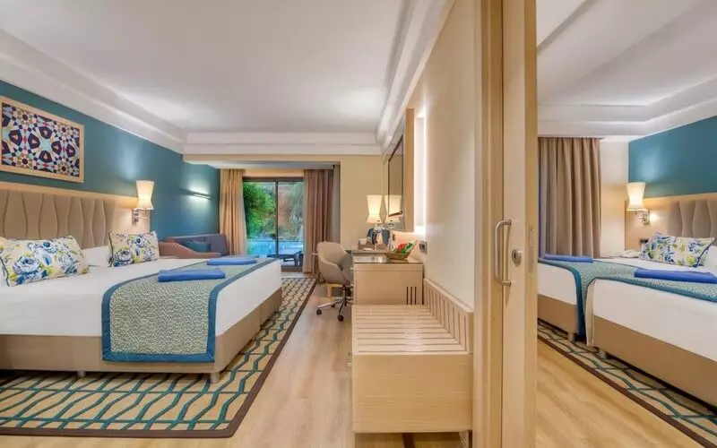 کلاب مگا سارای بلک