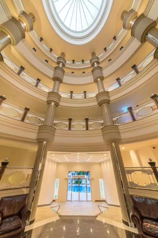 موتو پرمیوم و اسپا مارماریس