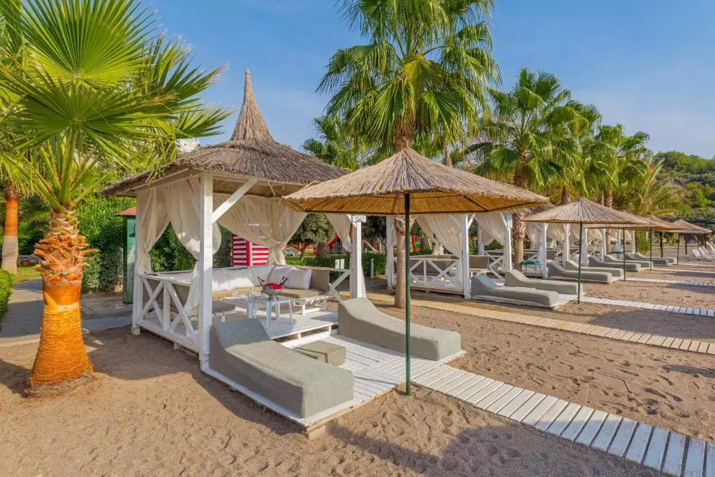 جاستینیانو دلوکس