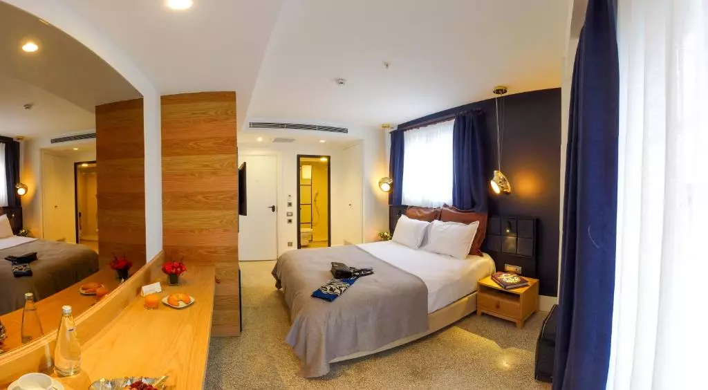 مارون توم توم استانبول