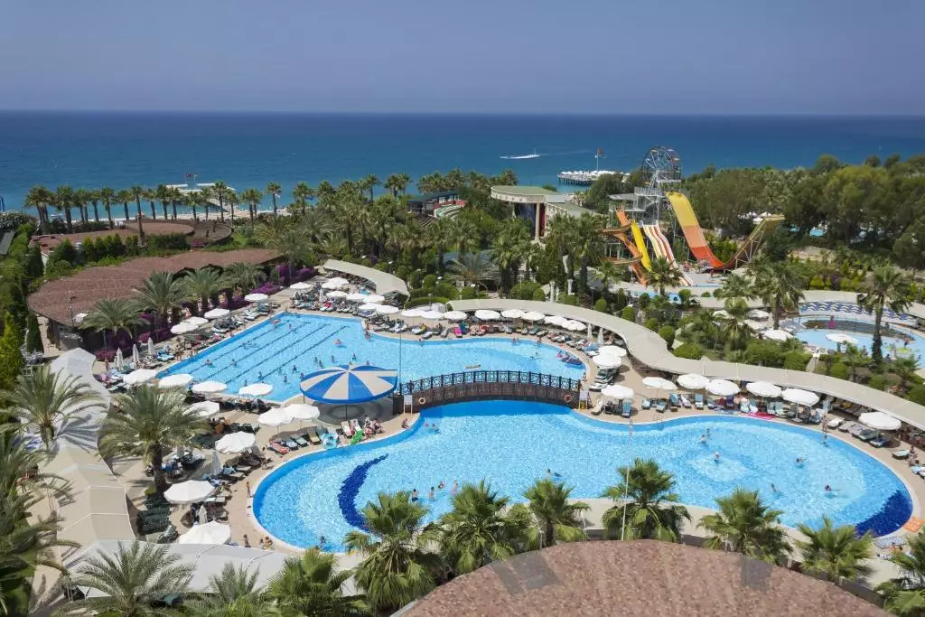 هتل موکارناس اسپا و ریزورت آنتالیا