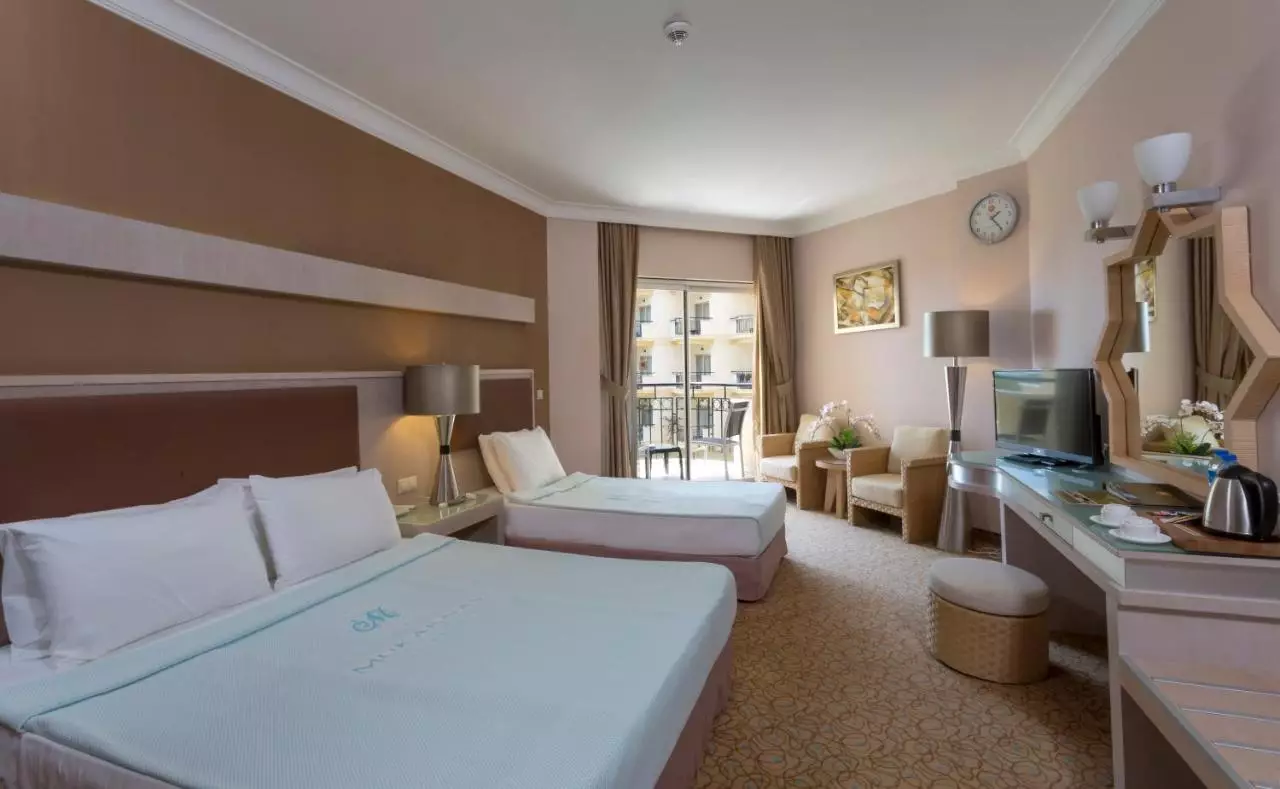 موکارناس ریزورت اند اسپا