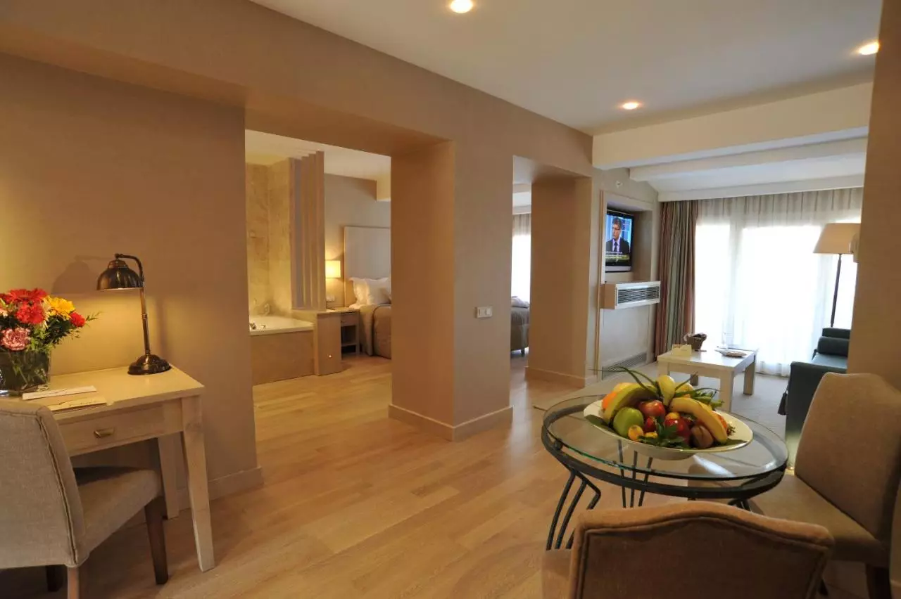 مارتی ریزورت دلوکس