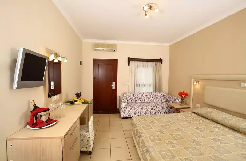 فور اور کلاب