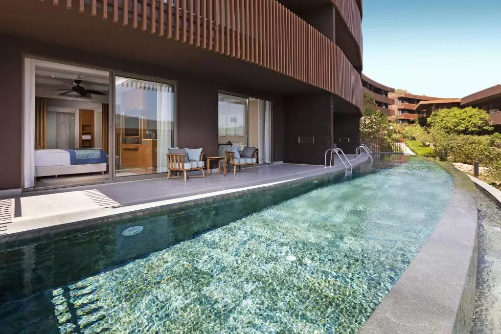 تایتانیک لاکچری کالکشن بدروم