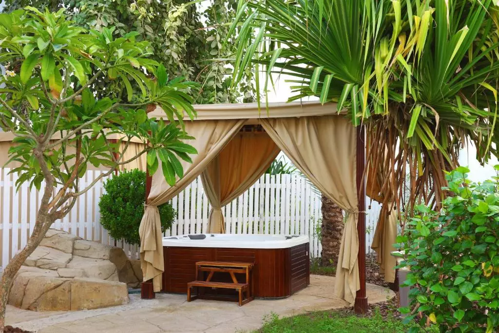 دبی مارین بیچ ریزورت دبی