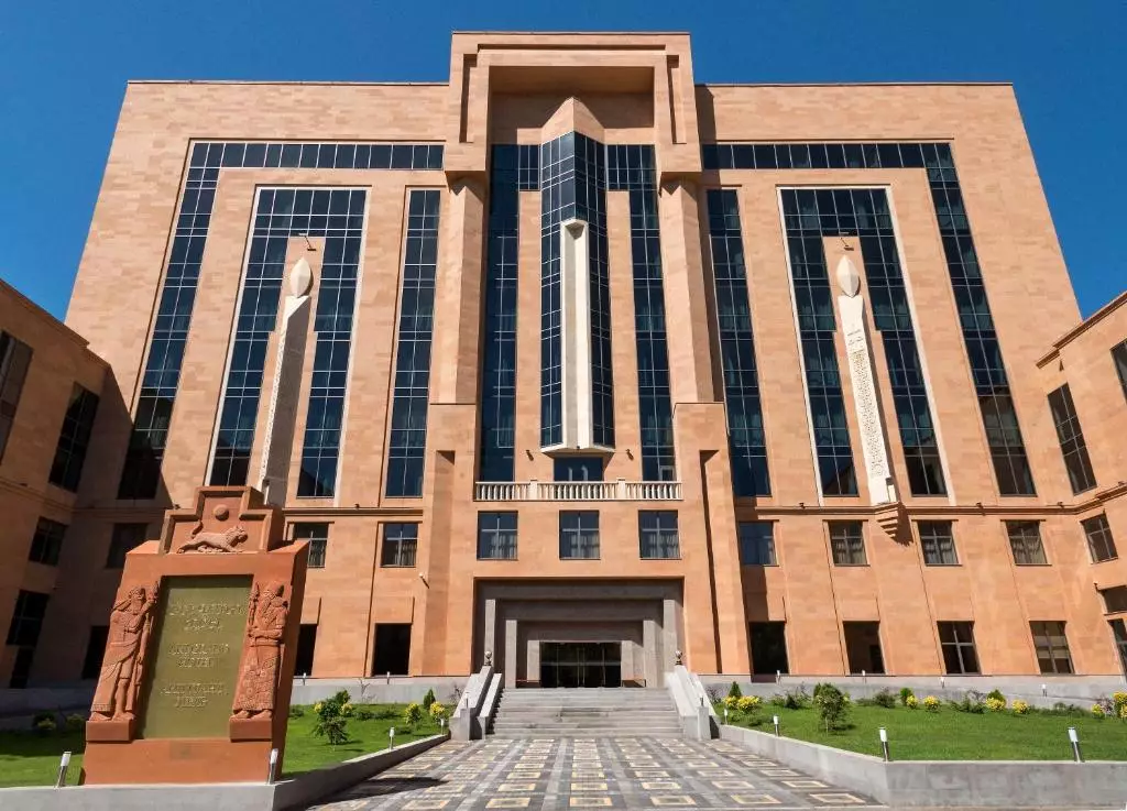 آنی گرند ایروان