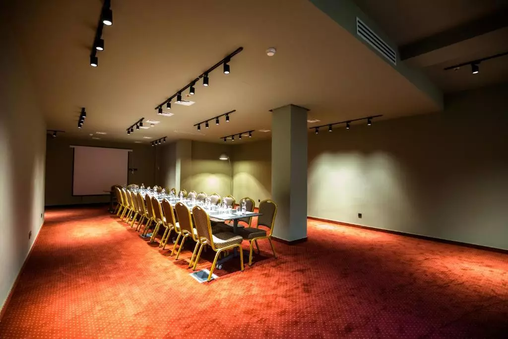 بروس گاردن تفلیس