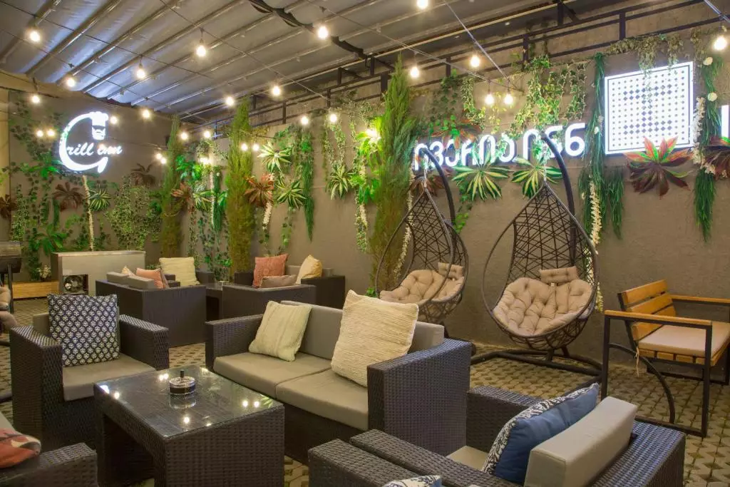 ایوریا این تفلیس