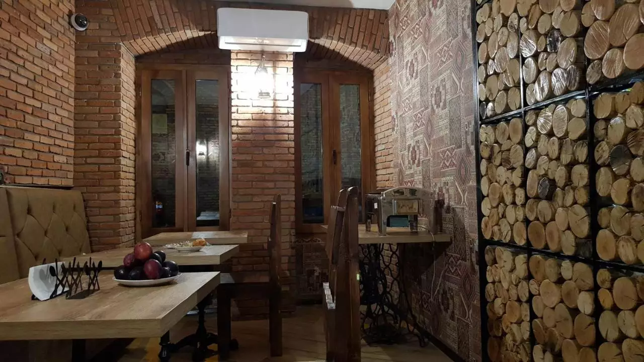 اپیک میدان تفلیس