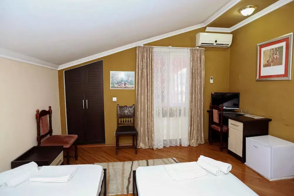 ایساکا تفلیس