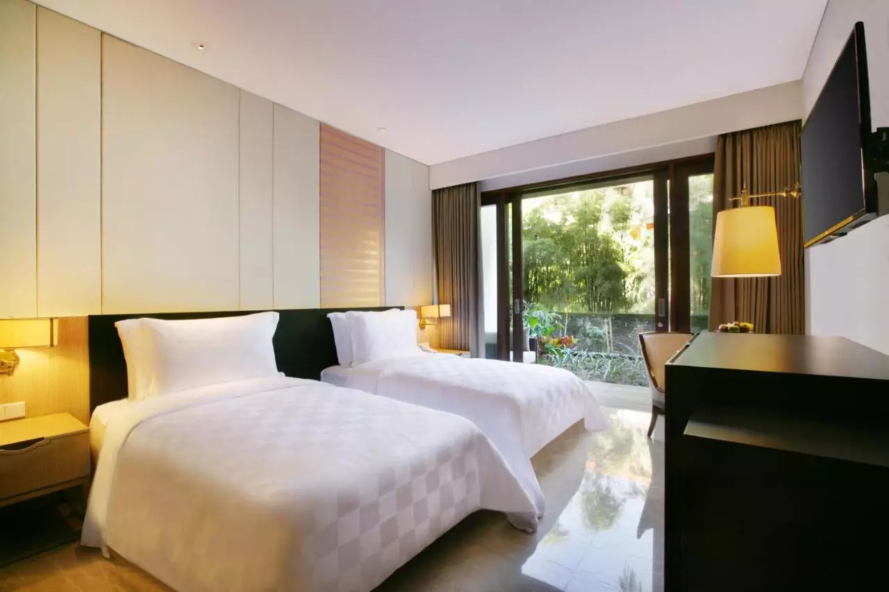 آنوایا بیچ ریزورت بالی