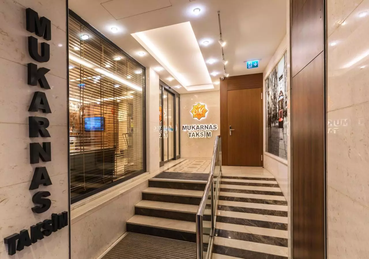 موکارناس تکسیم استانبول