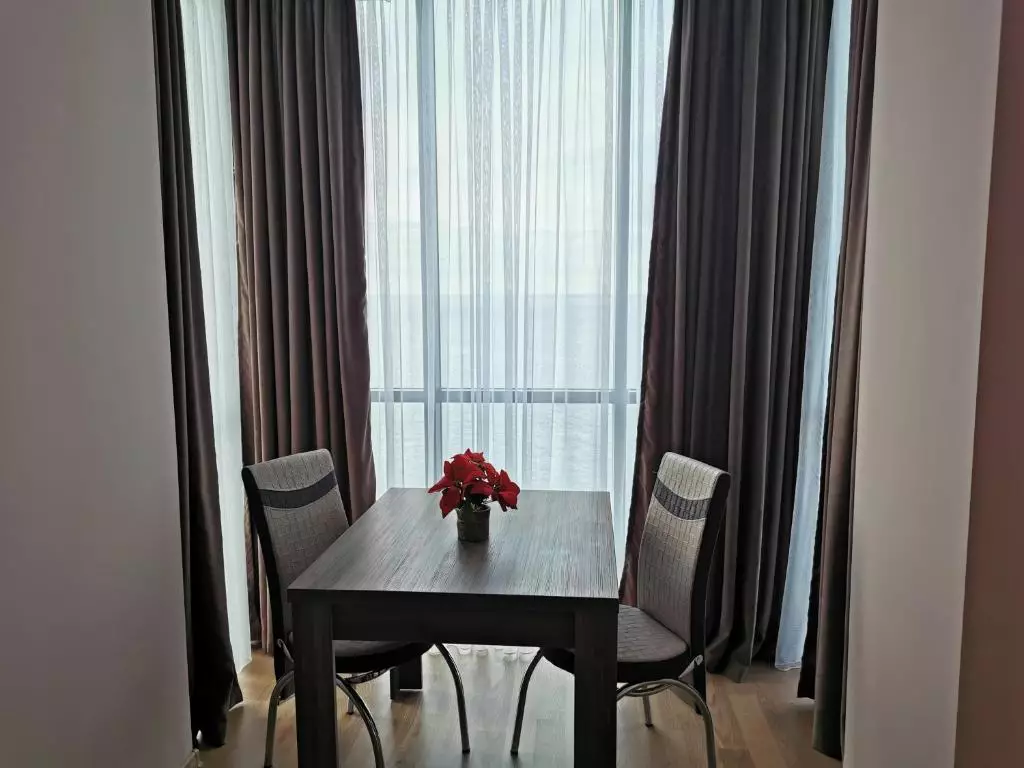 آکوا باتومی اند اپارتمنت