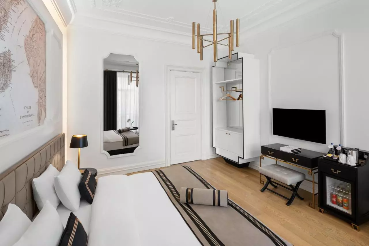 آکا لاش تکسیم استانبول