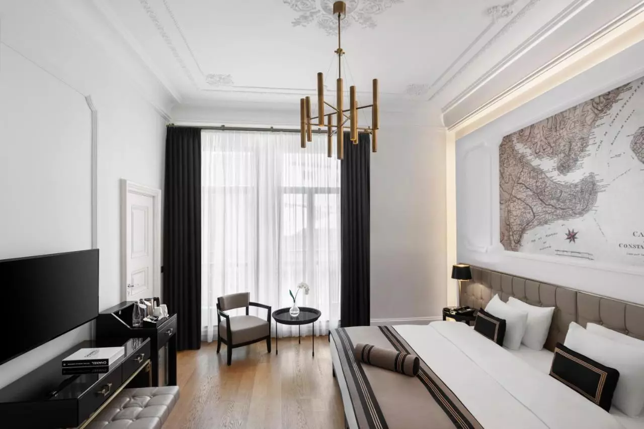 آکا لاش تکسیم استانبول