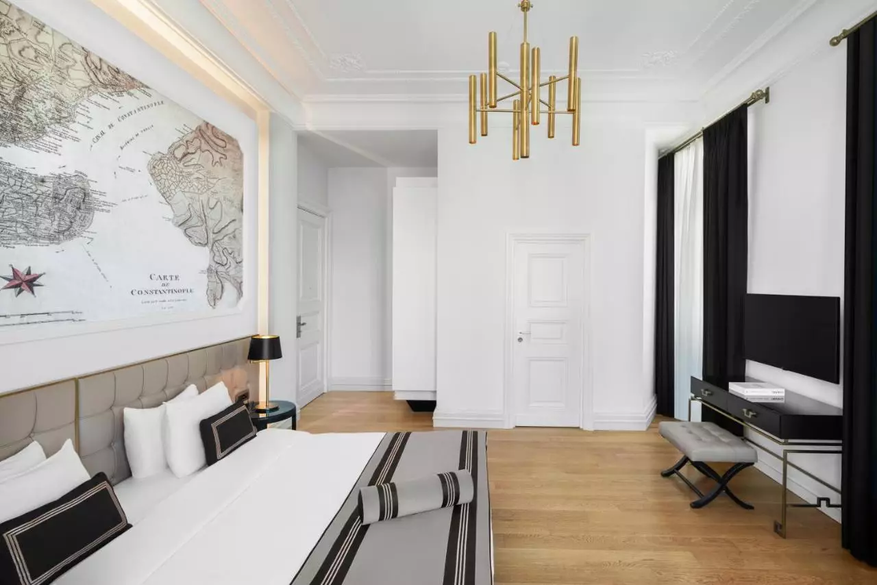 آکا لاش تکسیم استانبول