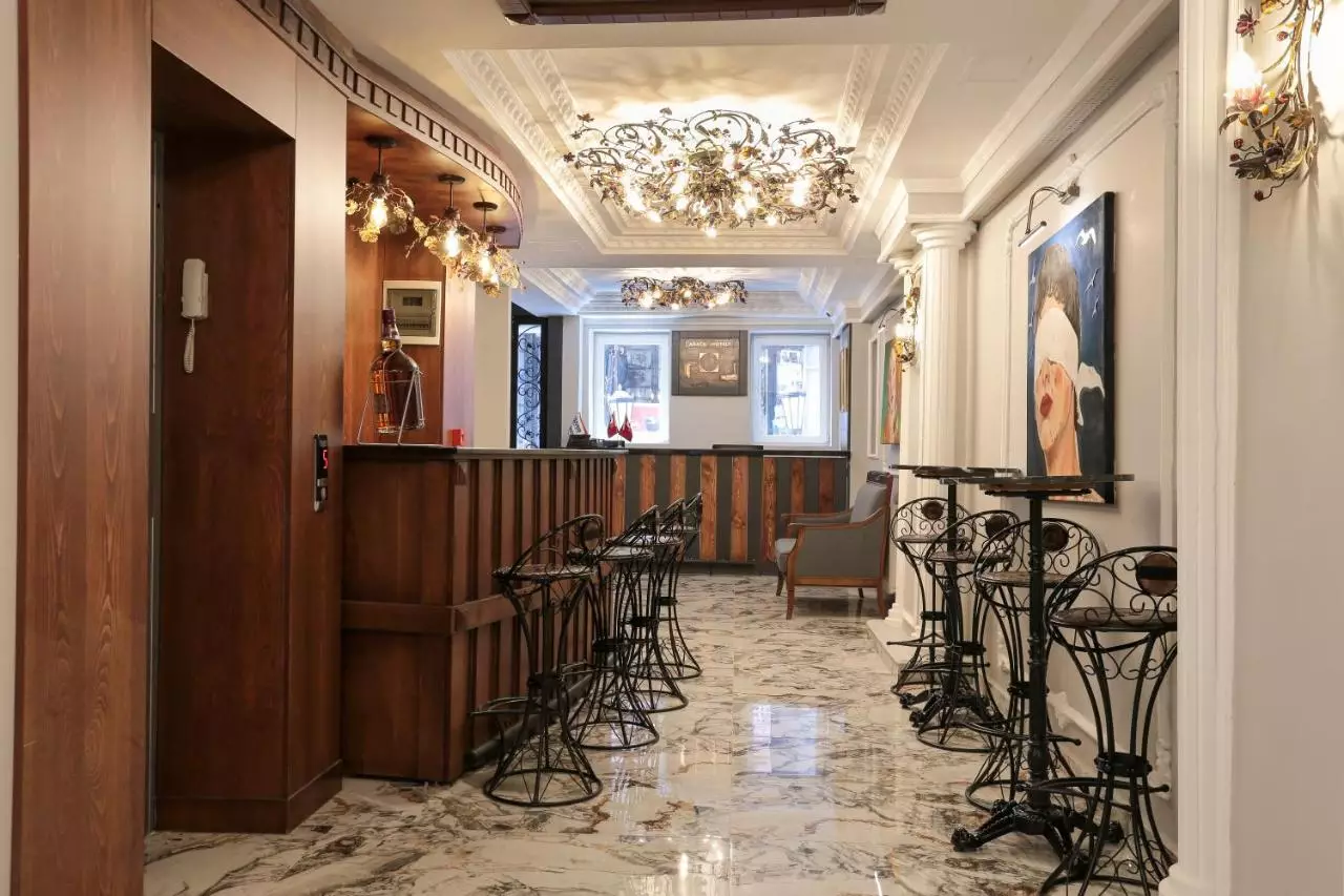 آراچ هاربی استانبول