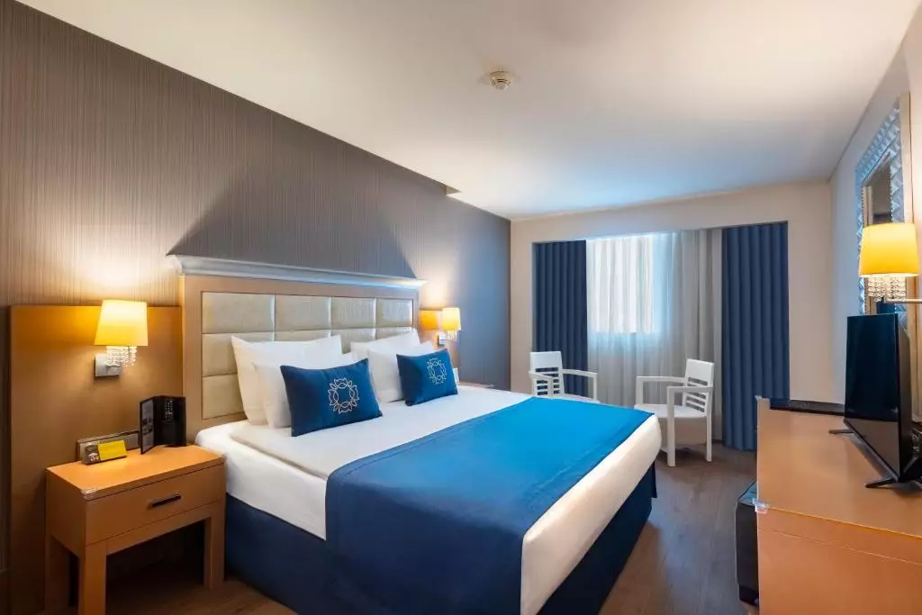 کاملیا سلین آنتالیا