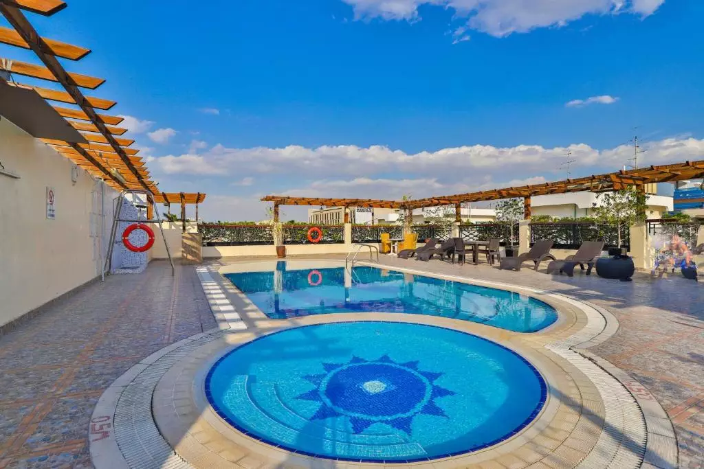 لند مارک سامیت دبی