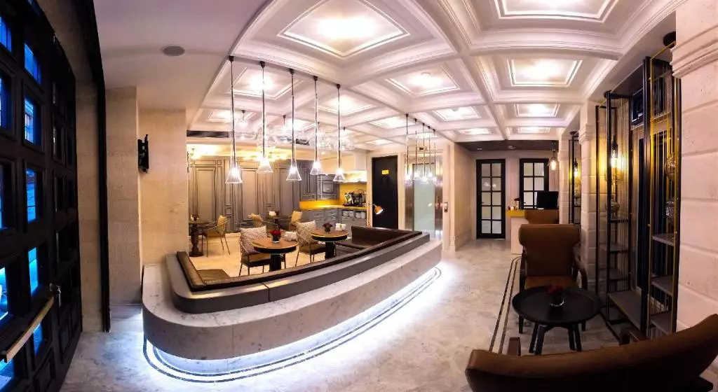 مارون توم توم استانبول