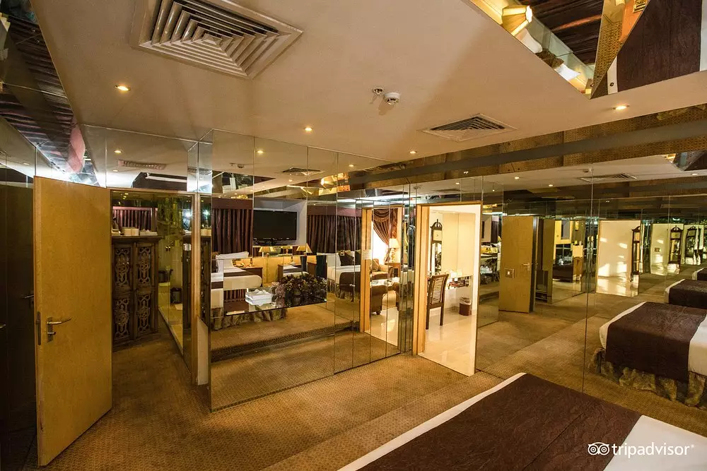 سان اند سندز دبی