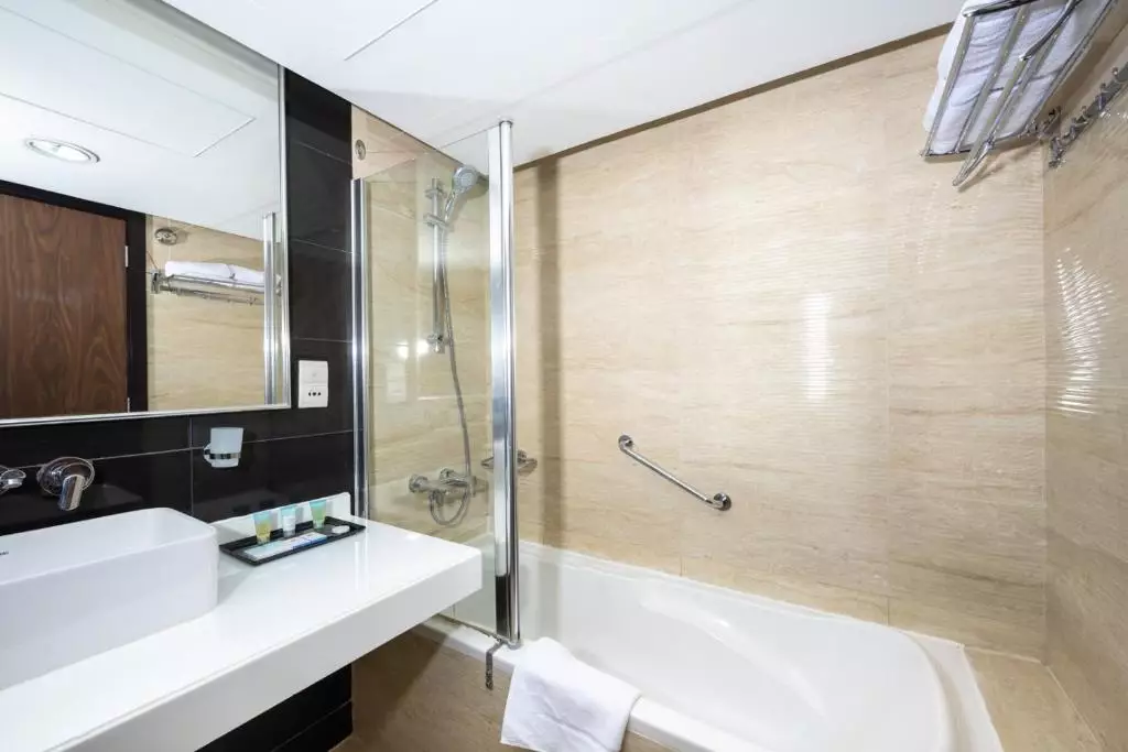 پرل سوئیس دبی