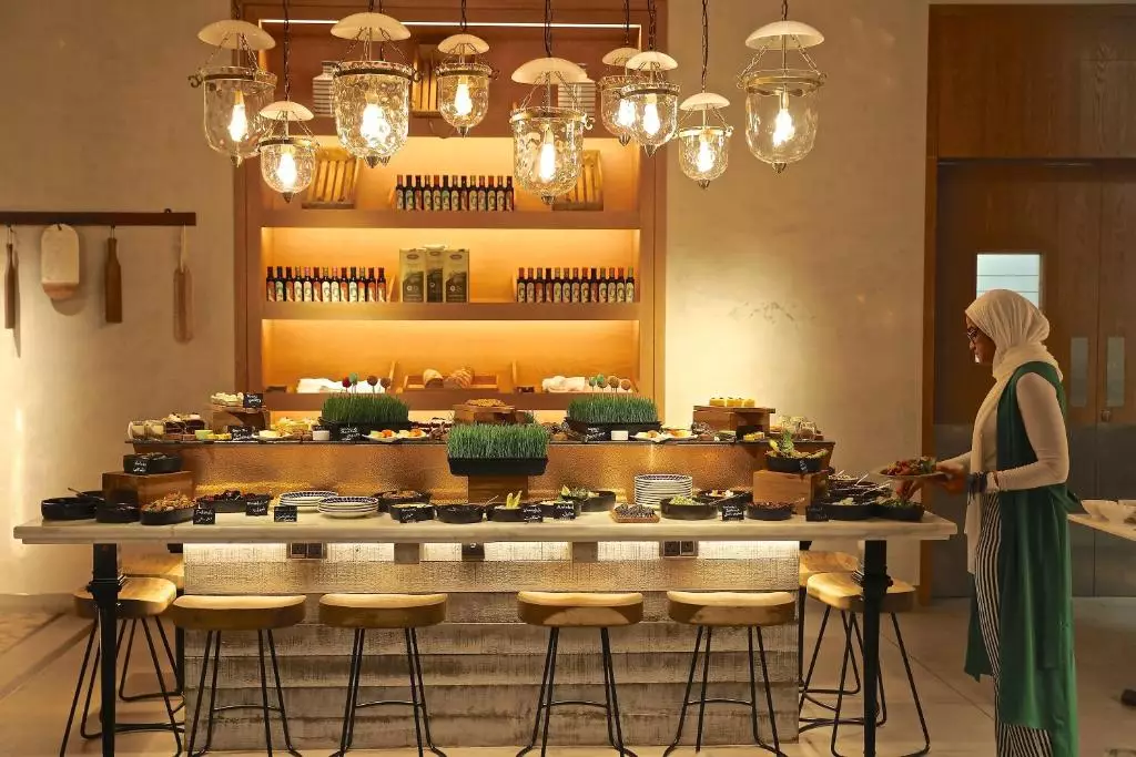 نائومی (دوسیت دی 2 کنز سابق) دبی