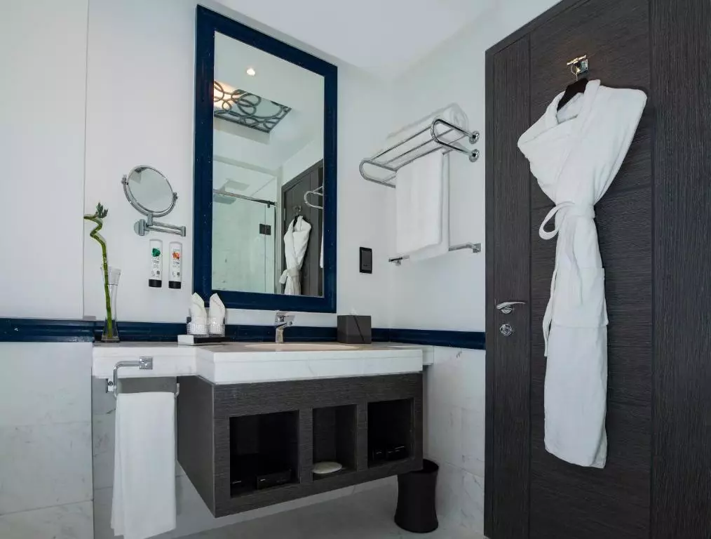 هتل اج کریک ساید دبی