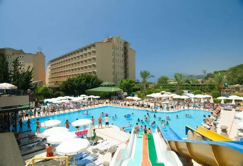 بلک بیچ دوگانای آلانیا