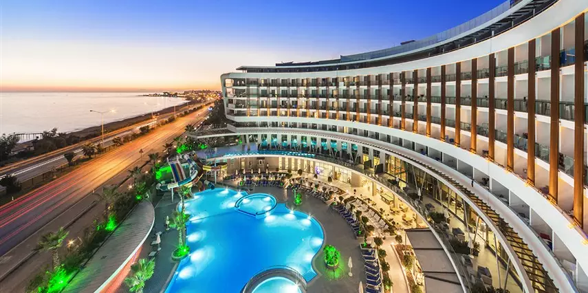 زوریا دولوکس آلانیا