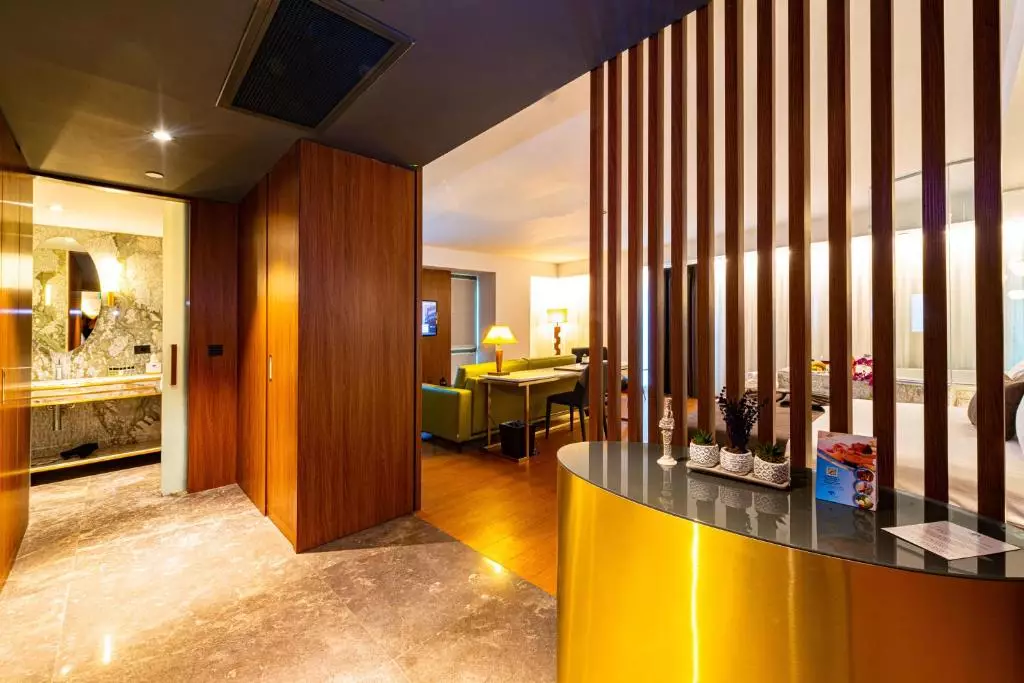 کراتون شیشلی استانبول