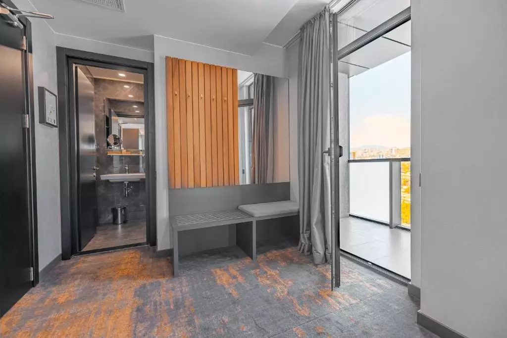 هتل اونیکس تفلیس