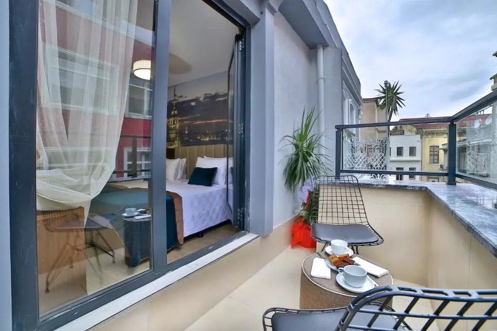 هتل تانگو تکسیم استانبول