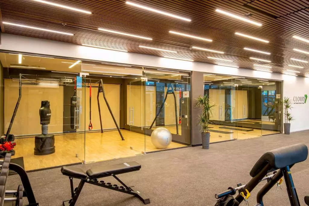 هالیدی این ایروان ریپابلیک اسکوئر