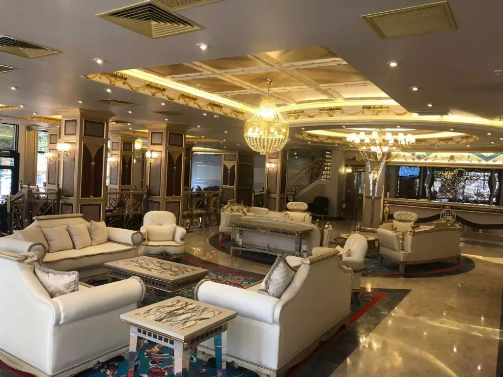 گلدن هیل داون تاون استانبول