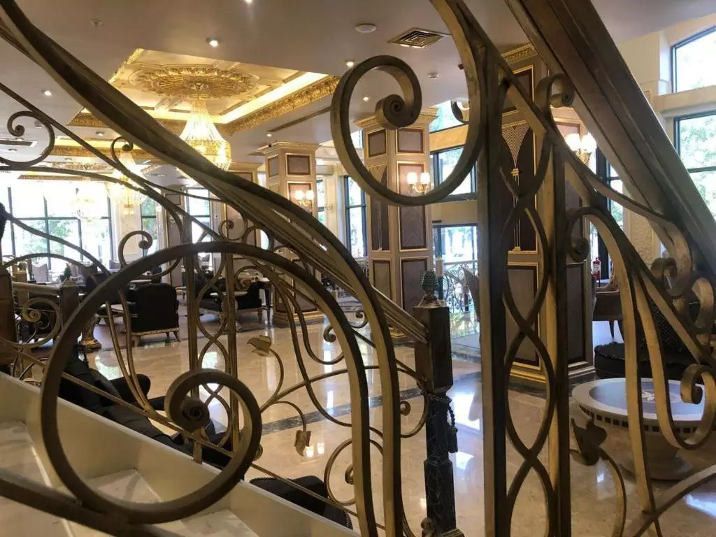 گلدن هیل داون تاون استانبول