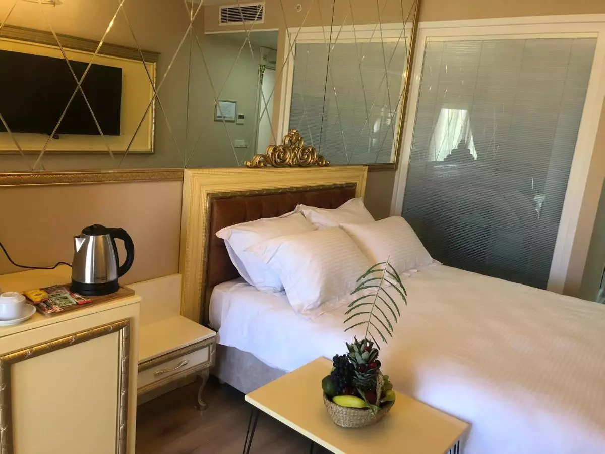 گلدن هیل داون تاون استانبول