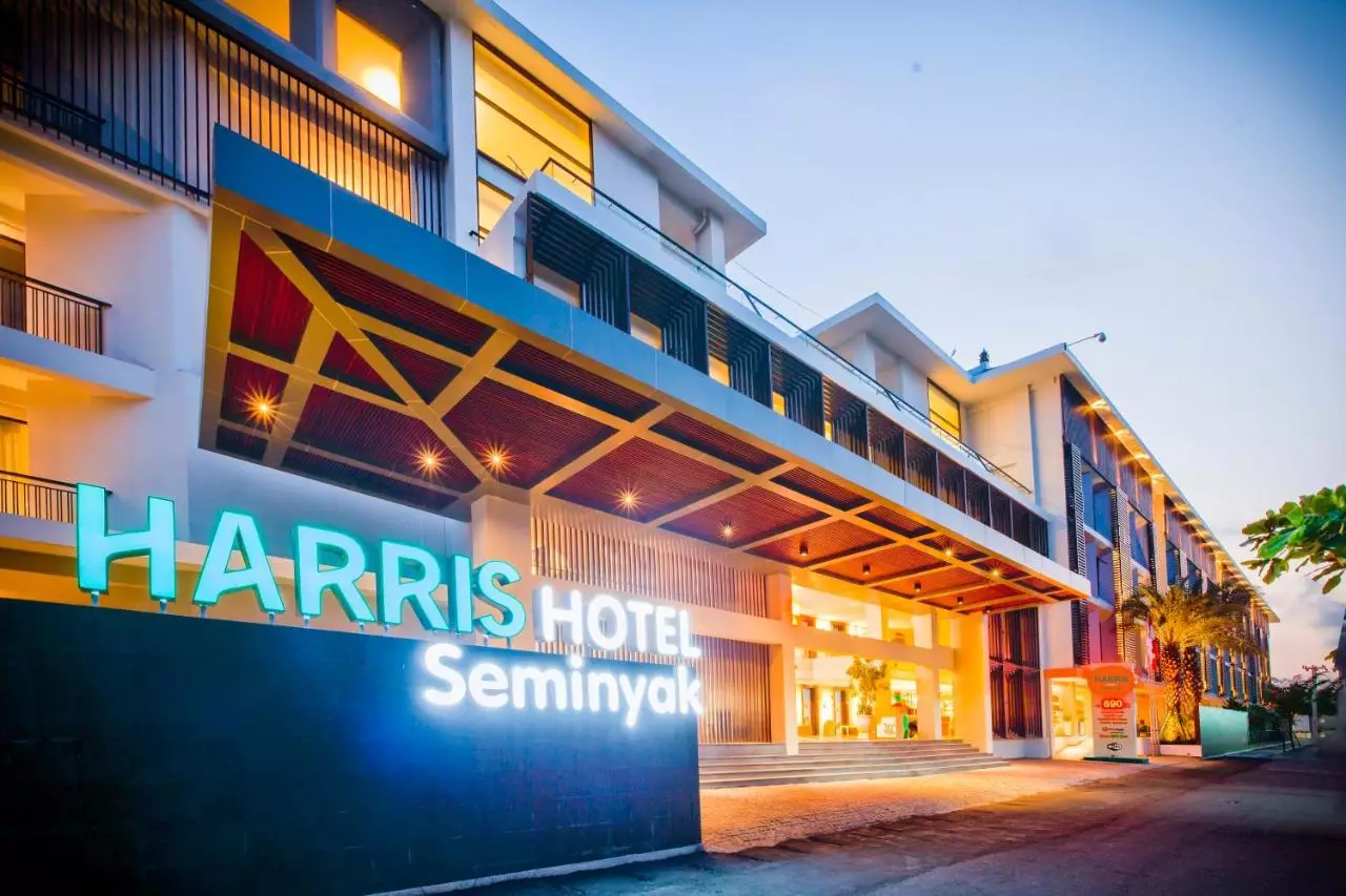 هتل هریس سمینیاک بالی