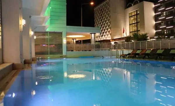 هتل آی کیو مارماریس